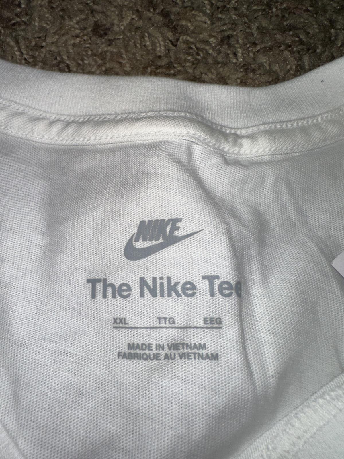 Nike Nike Men’s Sportswear Just Do It Graphic Tee T-Shirt Size US L / EU 52-54 / 3 - 3 Thumbnail