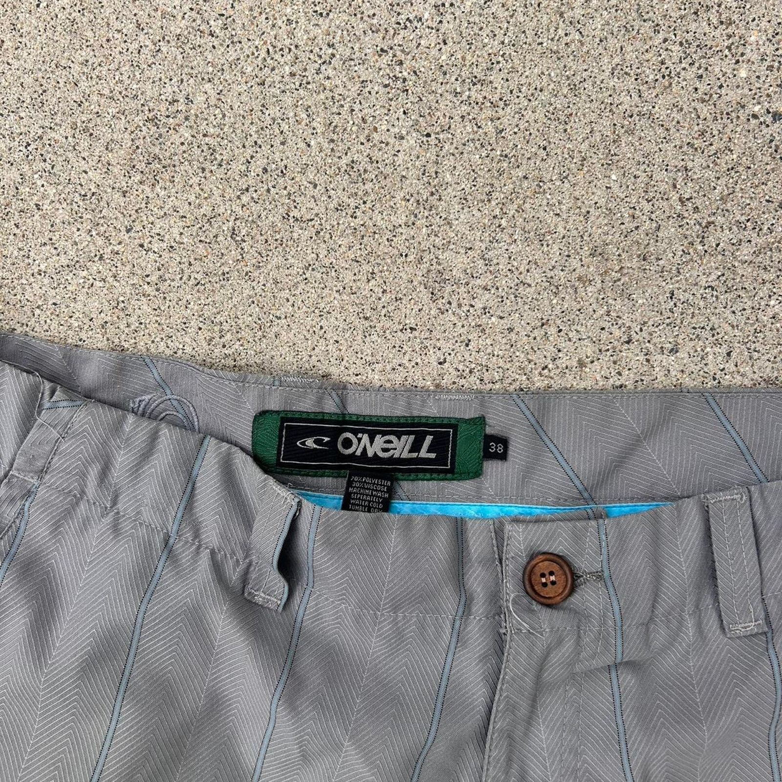 O'Neill Vintage y2k oneill baggy shorts size 38 Size US 38 / EU 54 - 4 Thumbnail