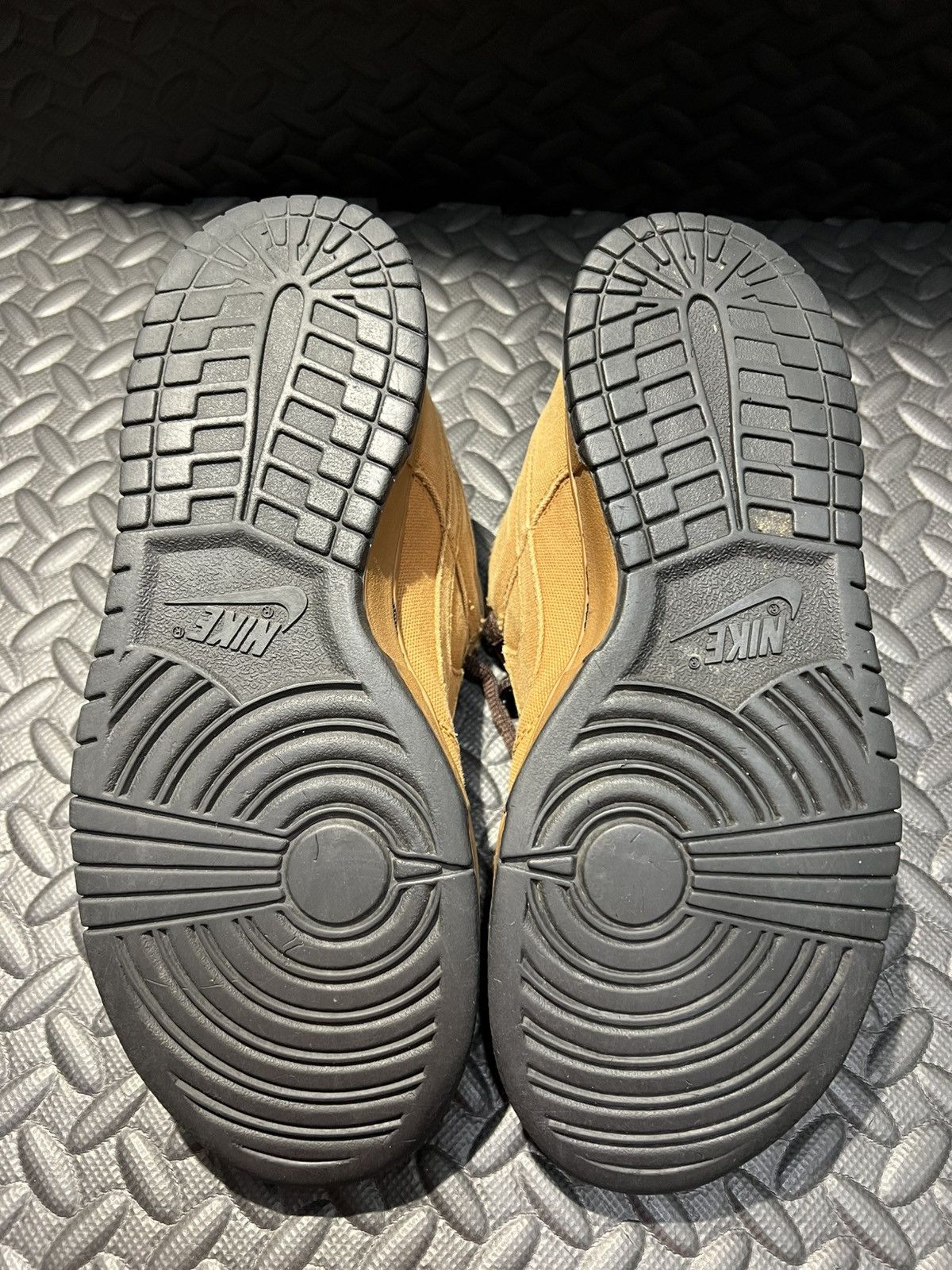 Carhartt Size 9 - Nike SB Carhartt - Extra Laces/Insoles Size US 9 / EU 42 - 6 Thumbnail