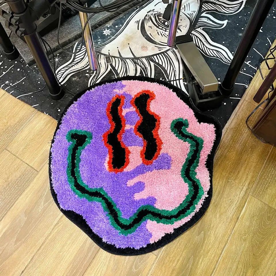 Japanese Brand × Vintage Trippy Smiling Rug Trippy Face Handmade Custom Rug Tufted Size ONE SIZE - 6 Thumbnail
