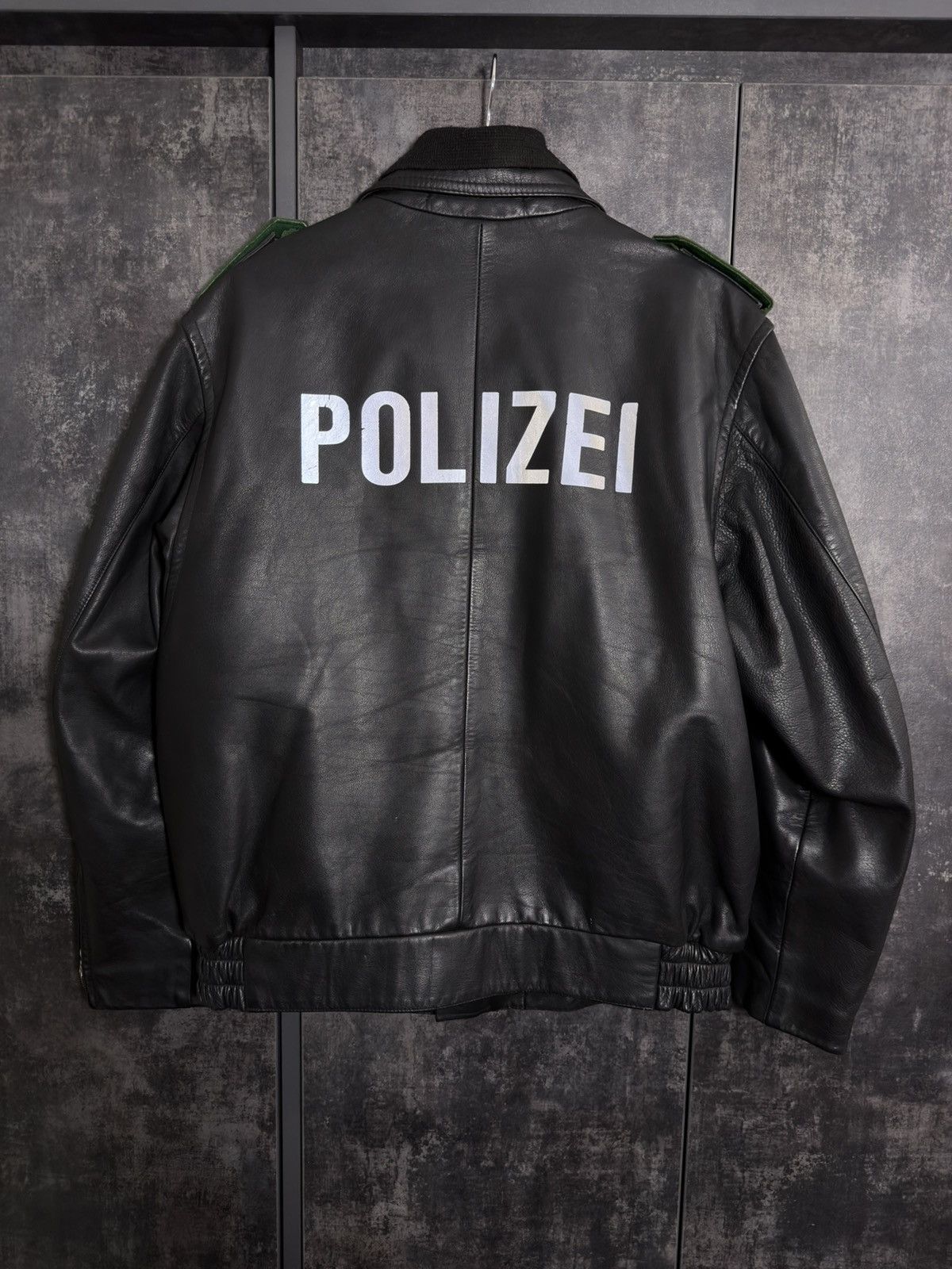 Vintage Crazy Vintage 90s Polizei Leather Aviator Jacket Vetements Size US L / EU 52-54 / 3 - 17 Thumbnail