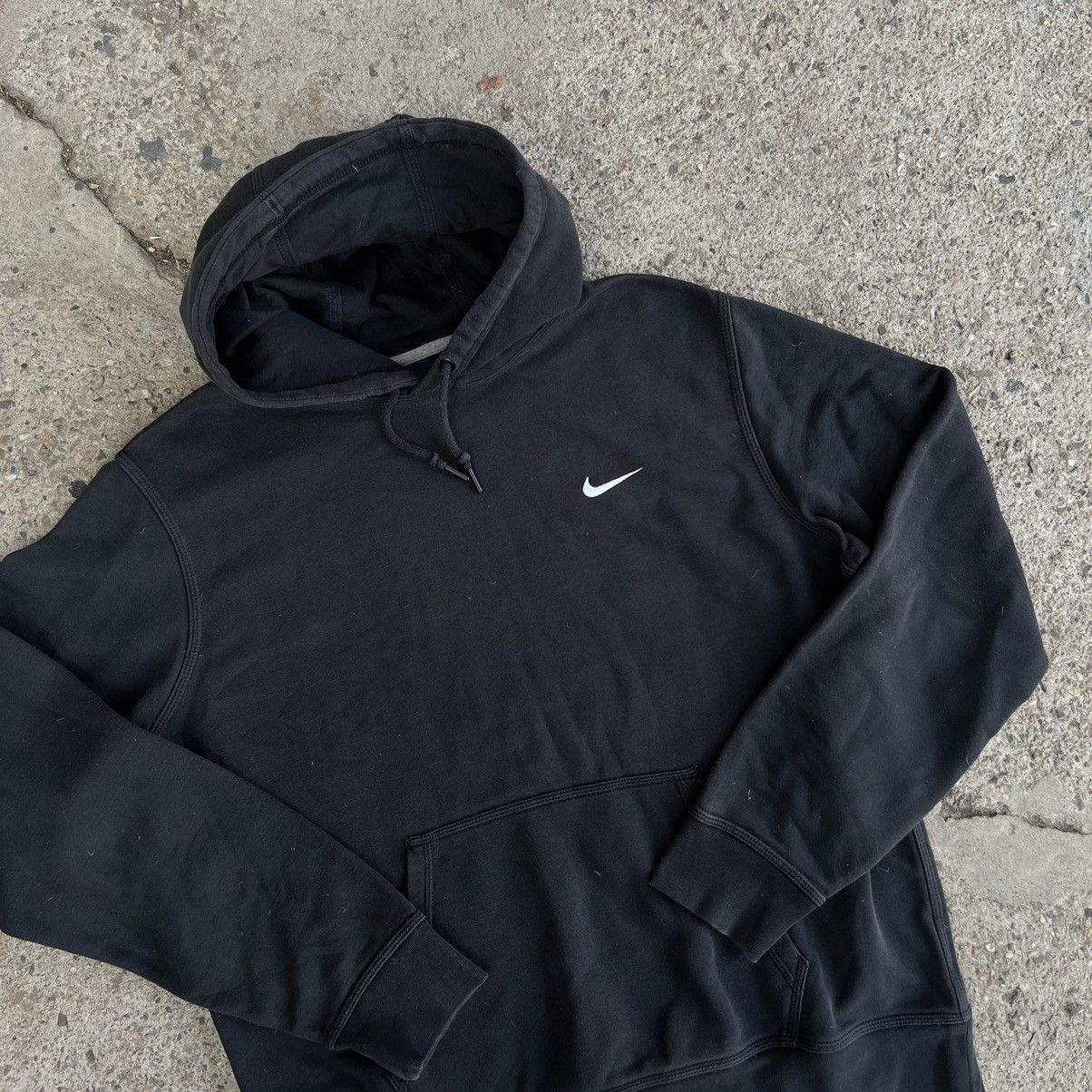 Nike × Vintage Vintage Hooide Nike Sweatshirt Fit Mini Faded Black Y2k Size US XL / EU 56 / 4 - 4 Thumbnail