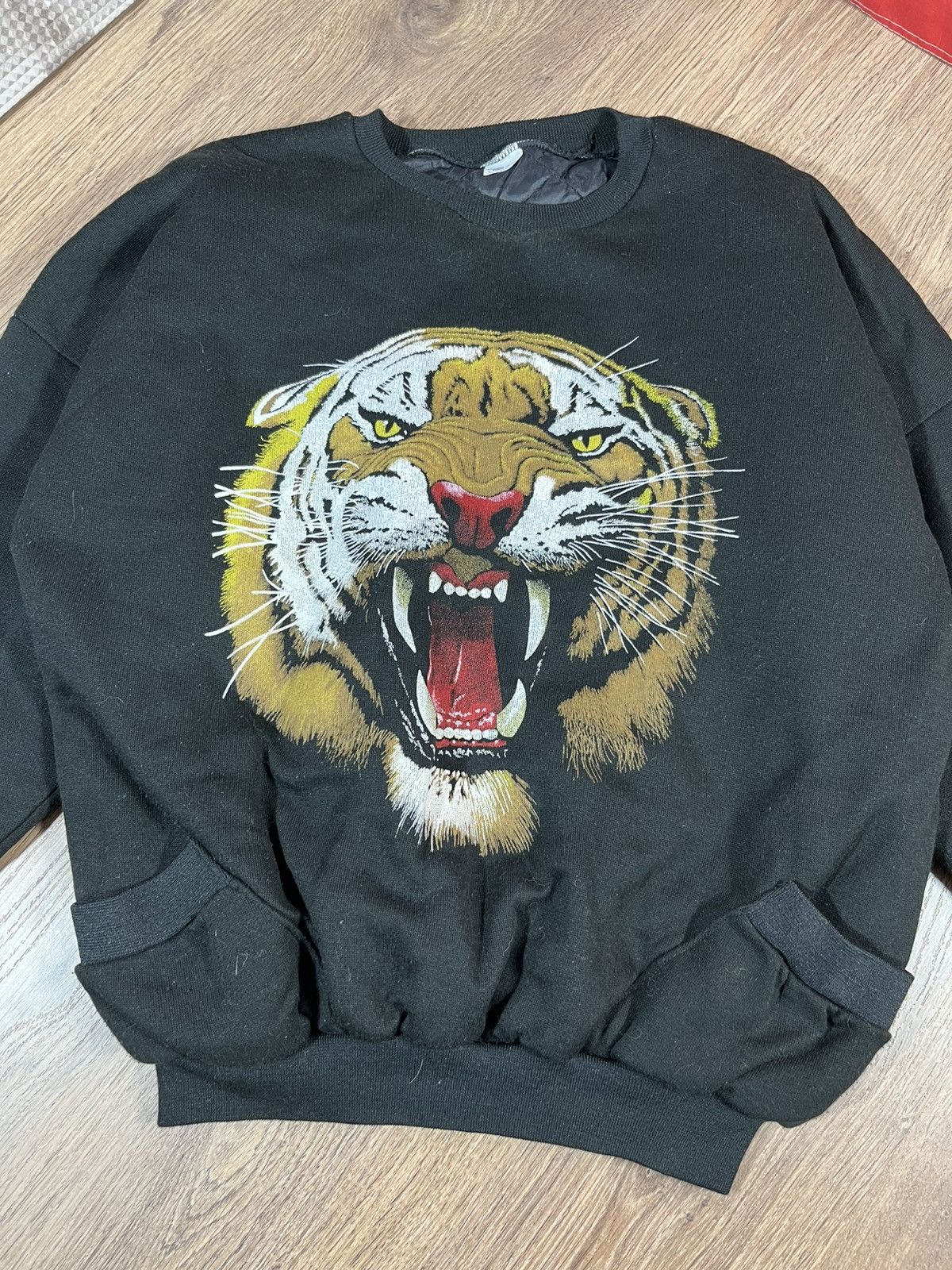 Vintage Vintage 90s Tiger🐯 Rare Sweatshirt warm with pockets Size US XL / EU 56 / 4 - 4 Thumbnail