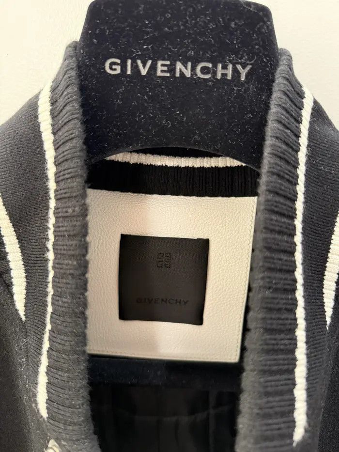 Givenchy Givenchy varsity jacket size 50 M/L Size US M / EU 48-50 / 2 - 3 Thumbnail