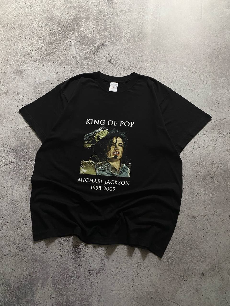 Vintage VINTAGE 00s MICHAEL JACKSON KING POP 1958-2009 MEMORIAL TEE Size US L / EU 52-54 / 3 - 2 Thumbnail