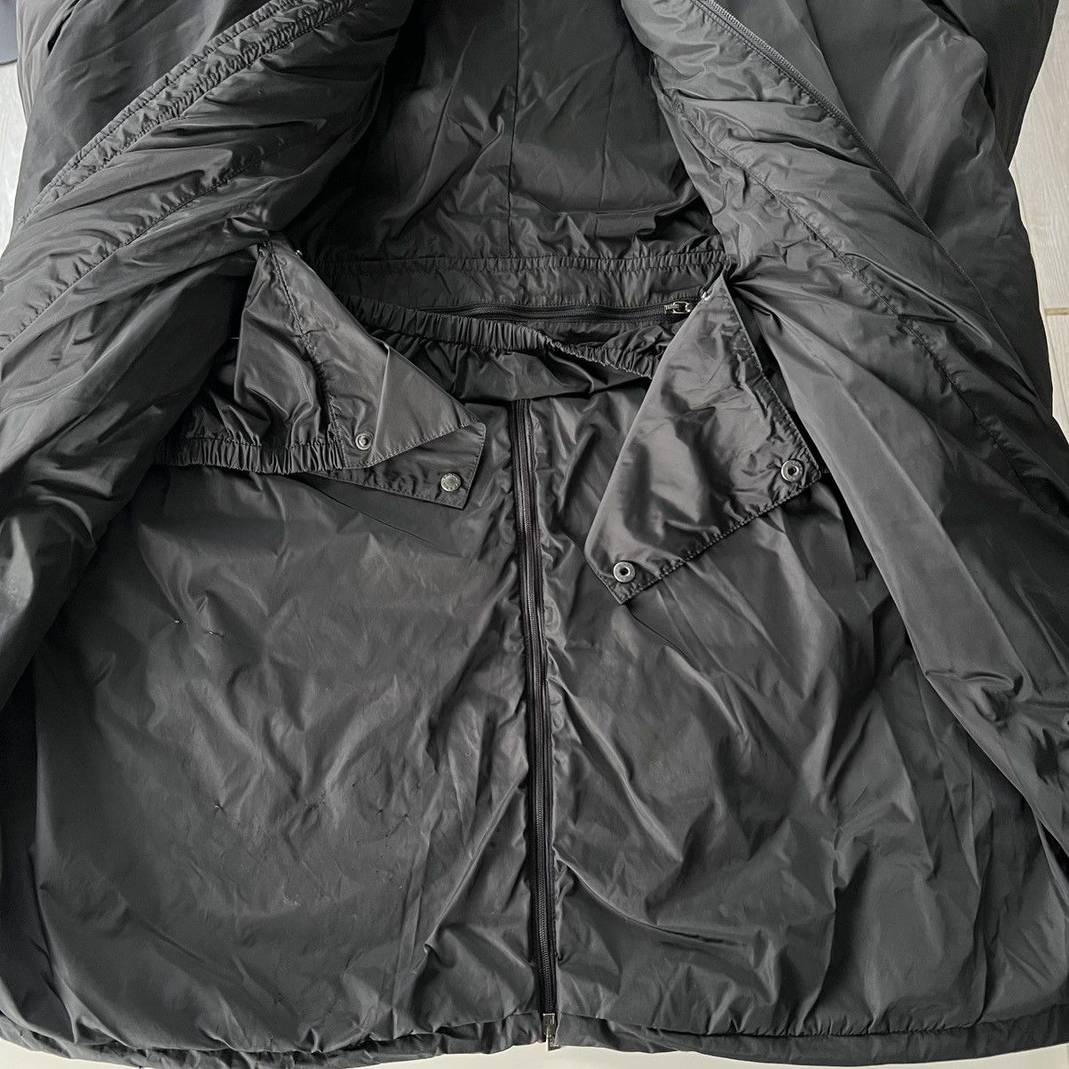 Prada Prada puff black jacket nylon Size M / US 6-8 / IT 42-44 - 12 Thumbnail