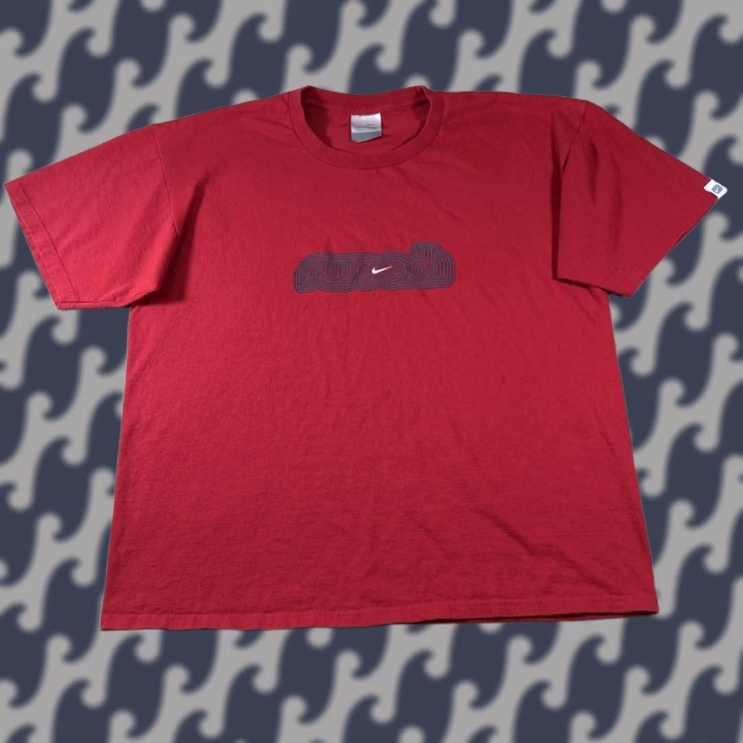 Nike VINTAGE Nike Center Swoosh Graphic Short Sleeve T Shirt Red Men’s Large 90s Athletic Logo Shirt Size US L / EU 52-54 / 3 - 1 Thumbnail