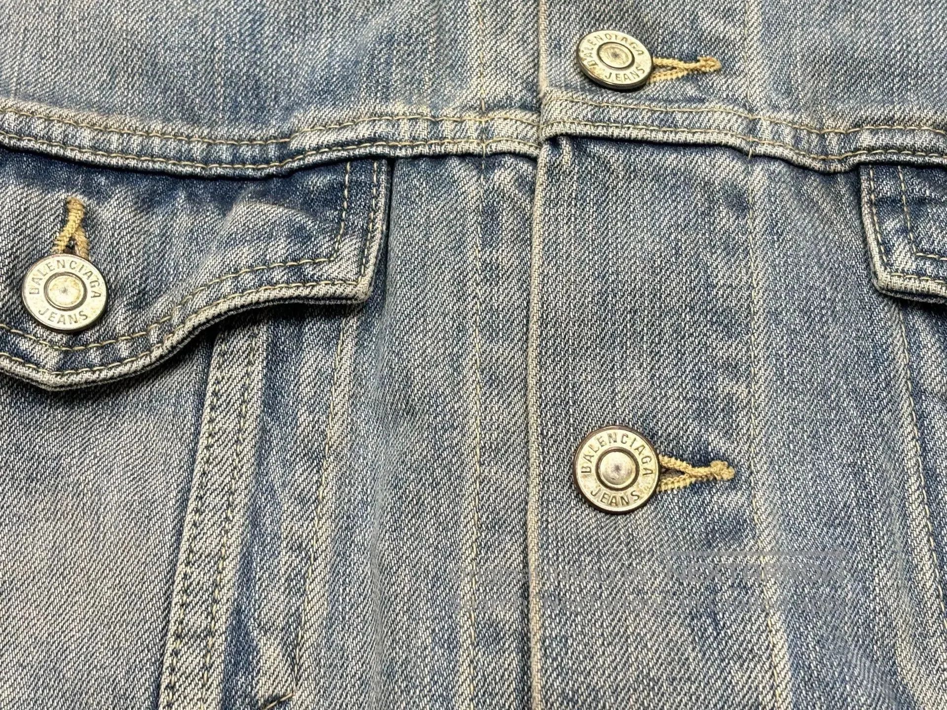 Balenciaga Balenciaga Classic Denim Jacket with Reflective Logo. Size US L / EU 52-54 / 3 - 8 Thumbnail