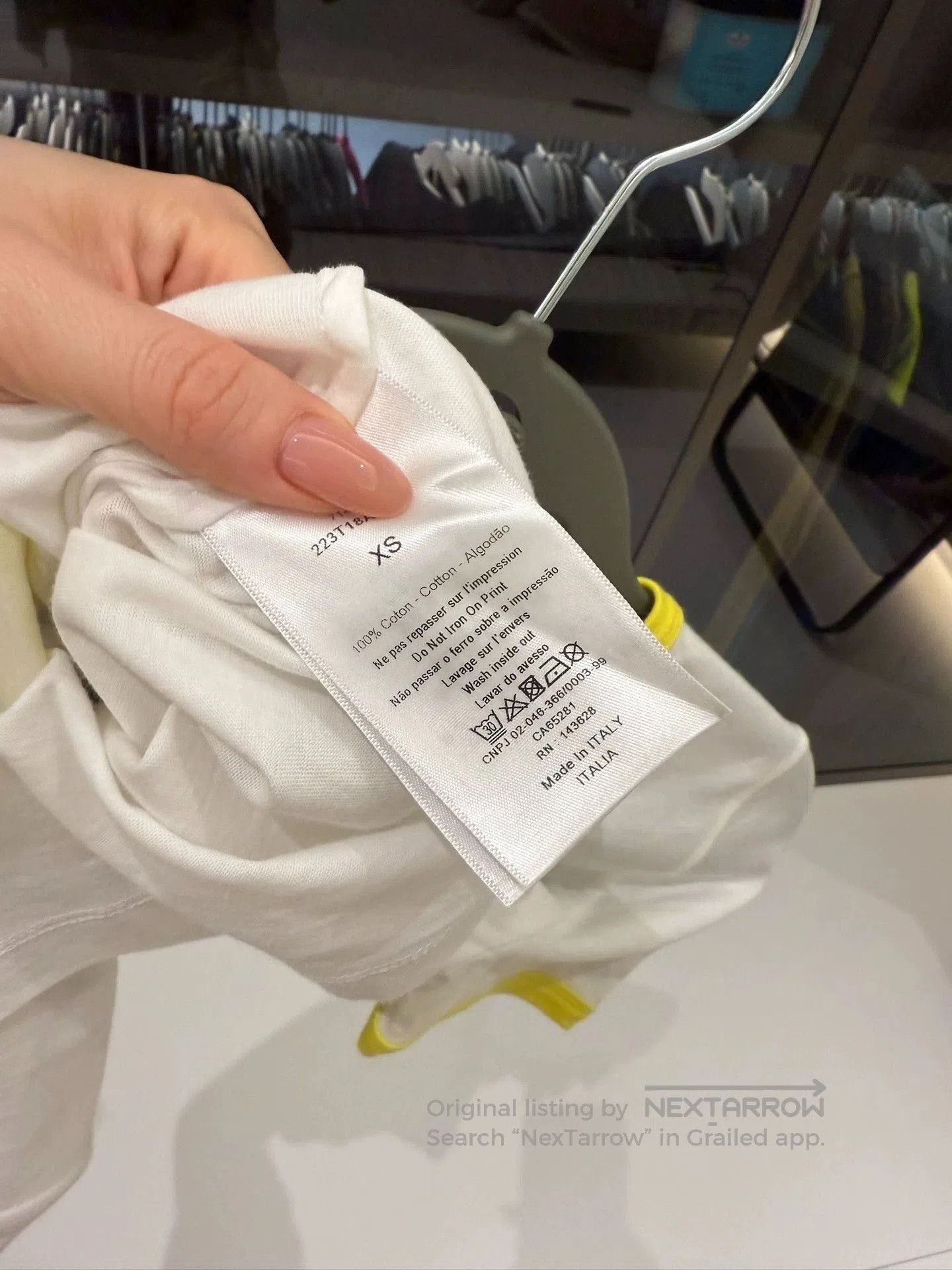 Dior christian dior classic t-shirt with yellow trim. Size US XS / EU 42 / 0 - 2 Thumbnail