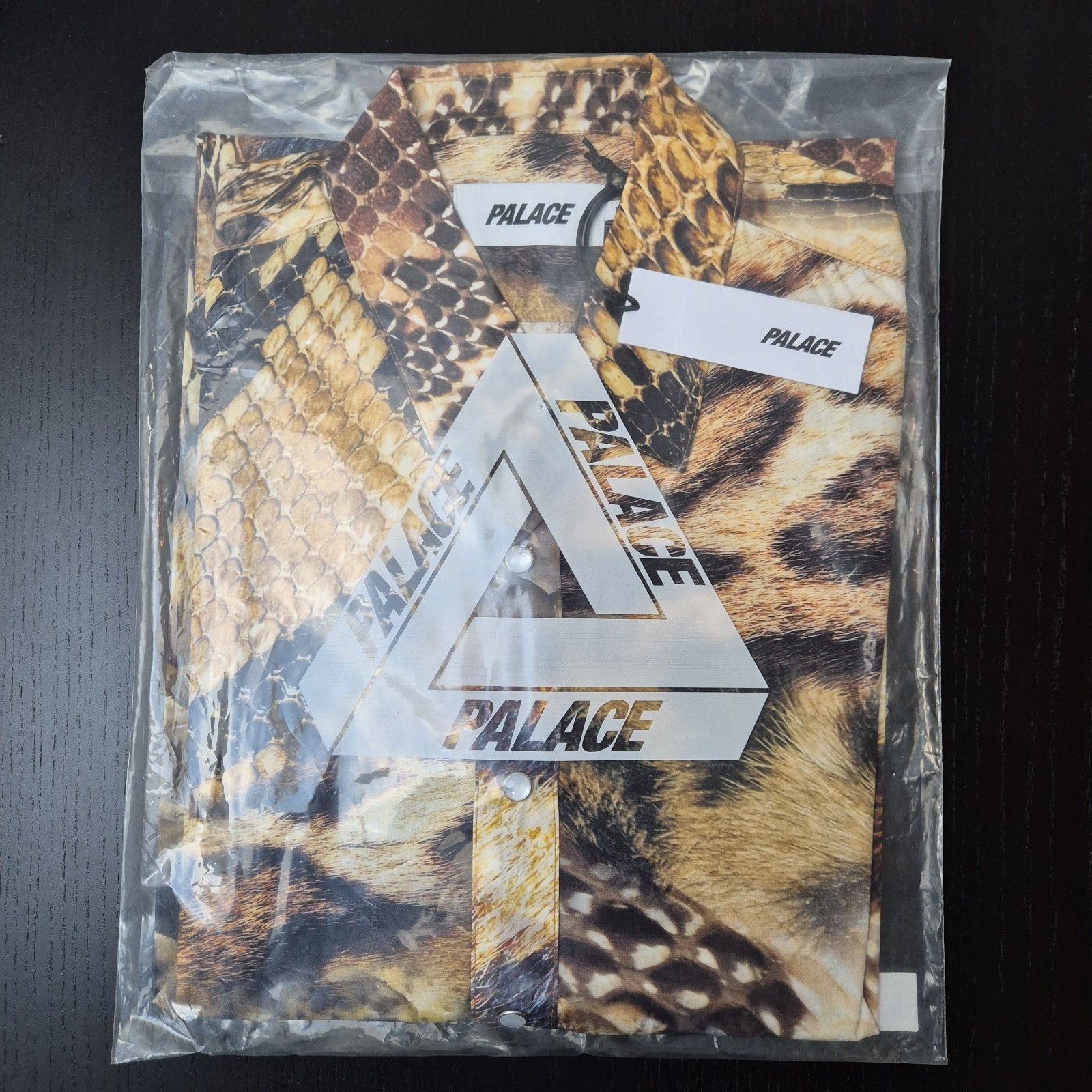 Palace Palace Animal Print Button Shirt Yellow Medium New FW23 Size US M / EU 48-50 / 2 - 1 Thumbnail