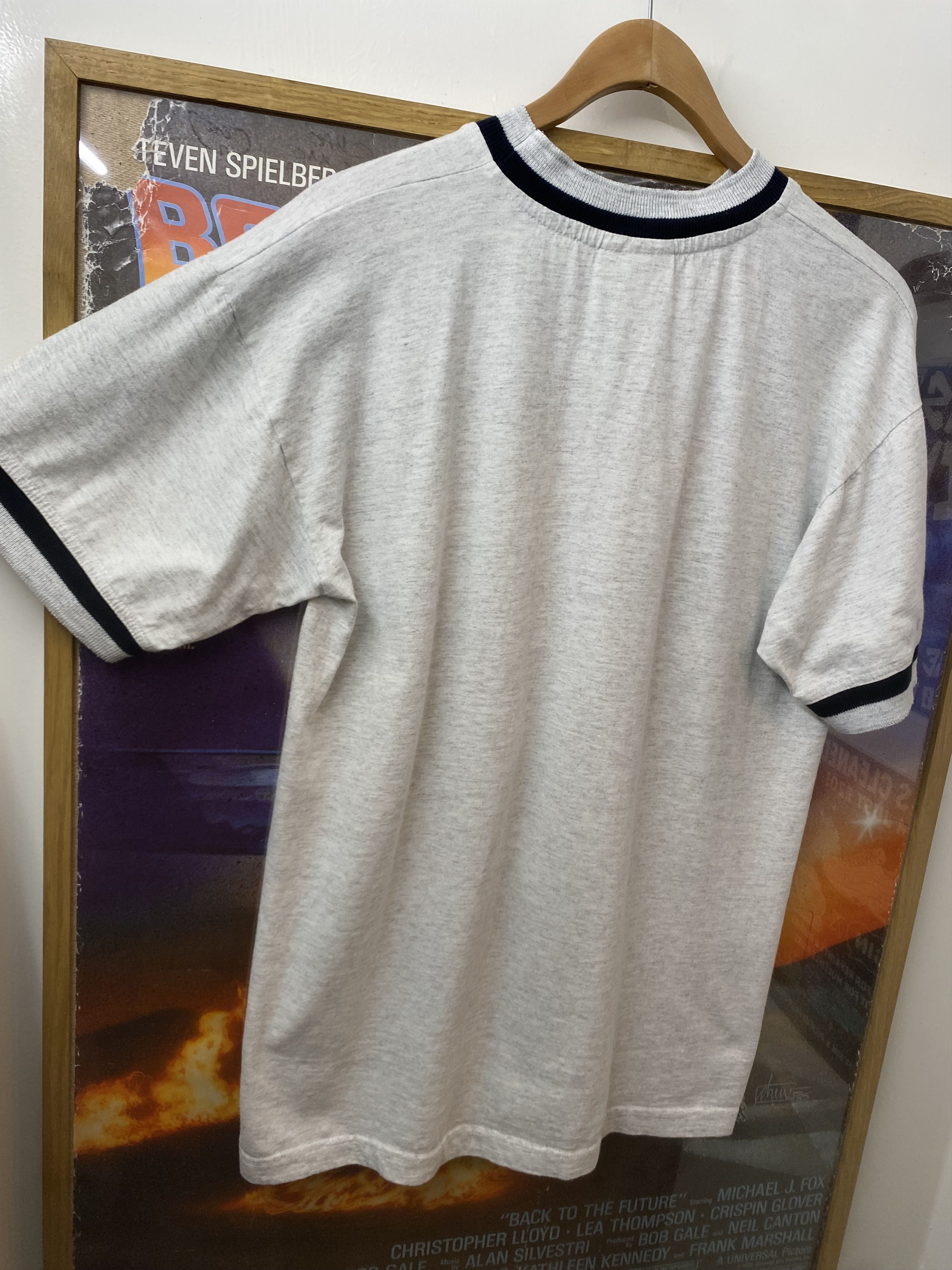 Universal Studios 1991 Backdraft Universal Studios Movie Promo Ringer Tee Size US L / EU 52-54 / 3 - 4 Thumbnail