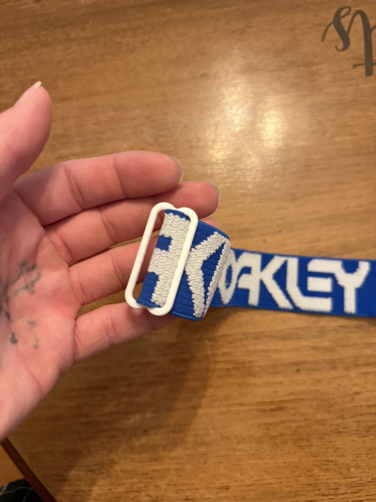 Oakley 90s Oakley Headband Mens Blue/White Fits Most Size ONE SIZE - 4 Thumbnail