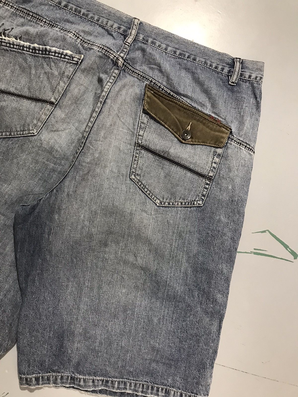 Billabong Vintage billabong denim jort Size US 40 / EU 56 - 11 Thumbnail