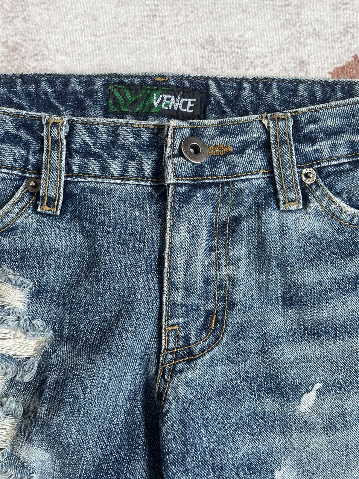 Japanese Brand Vintage Y2K Vence Thrashed Flare Denim Pants Size US 30 / EU 46 - 7 Thumbnail