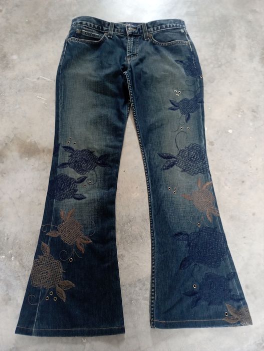 Earl Jean Embroidered Bootcut Jeans in Blue