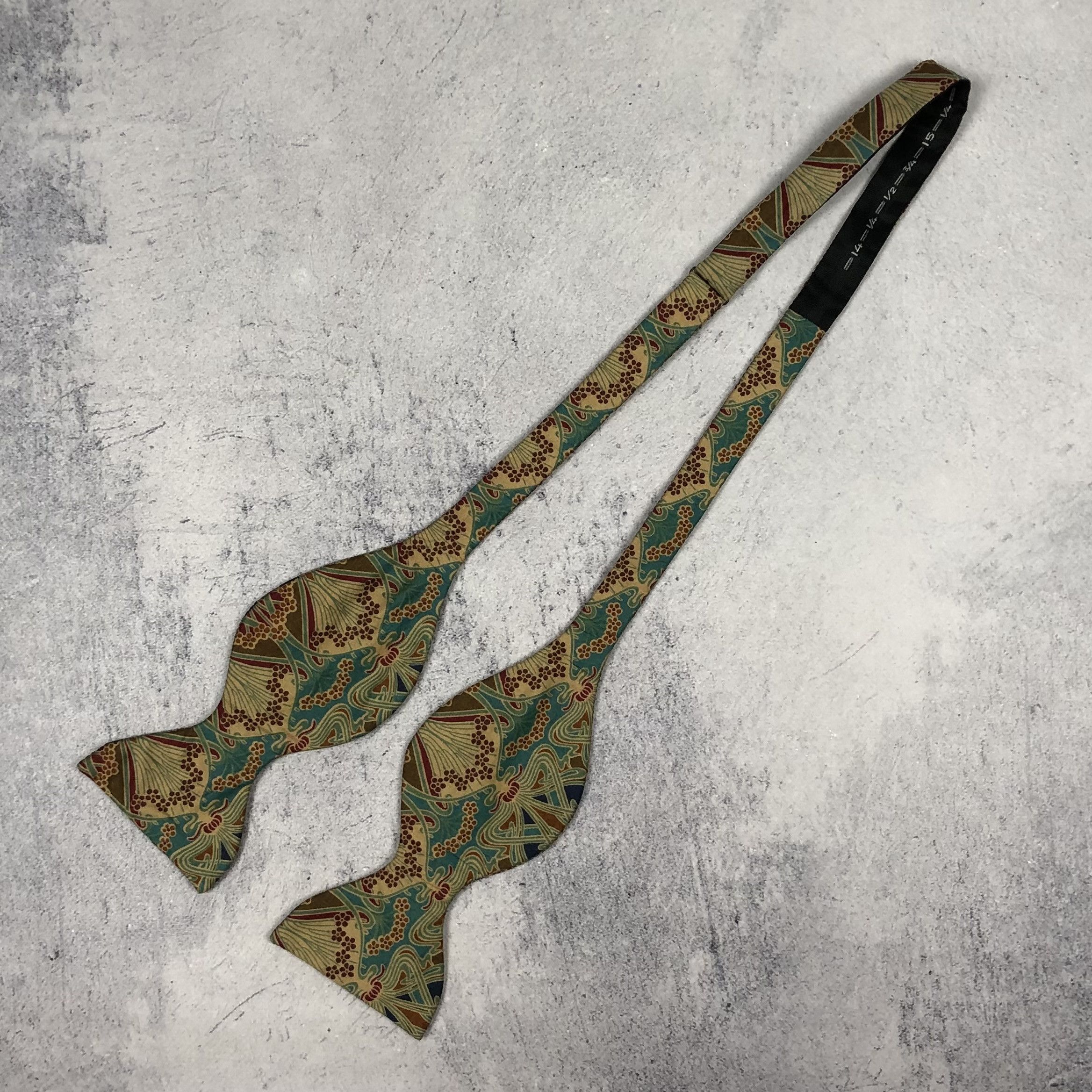 Liberty Vintage Liberty Tana Lawn Bow Tie Size ONE SIZE - 2 Thumbnail