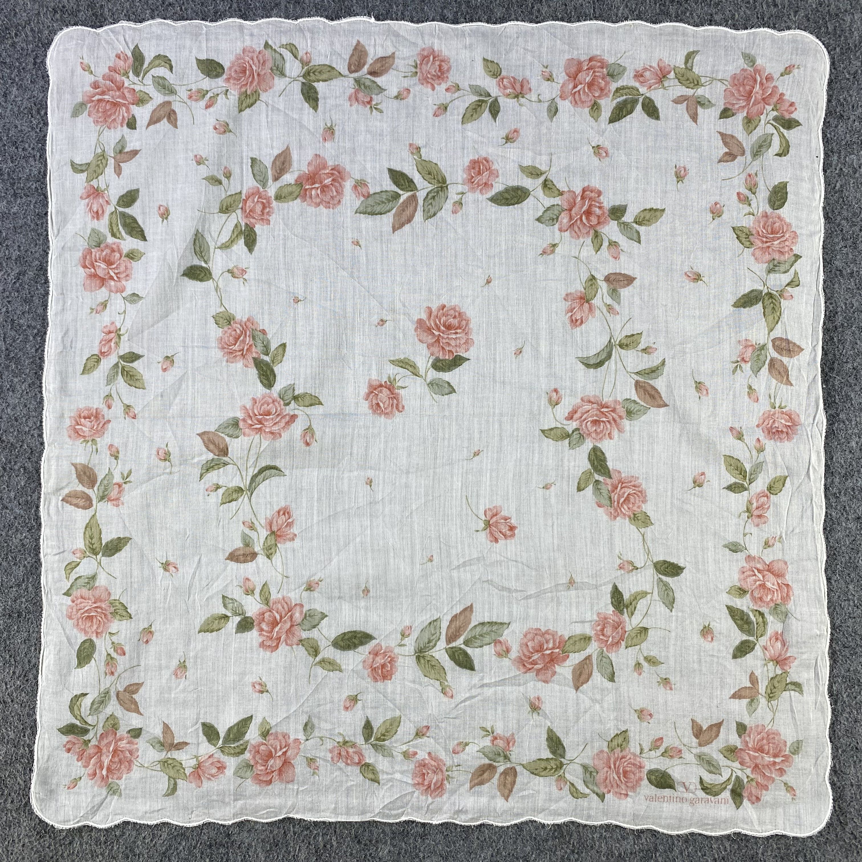 Valentino × Vintage Valentino Garavani Handkerchief/Neckerchief/Bandana HC894 Size ONE SIZE - 1 Thumbnail