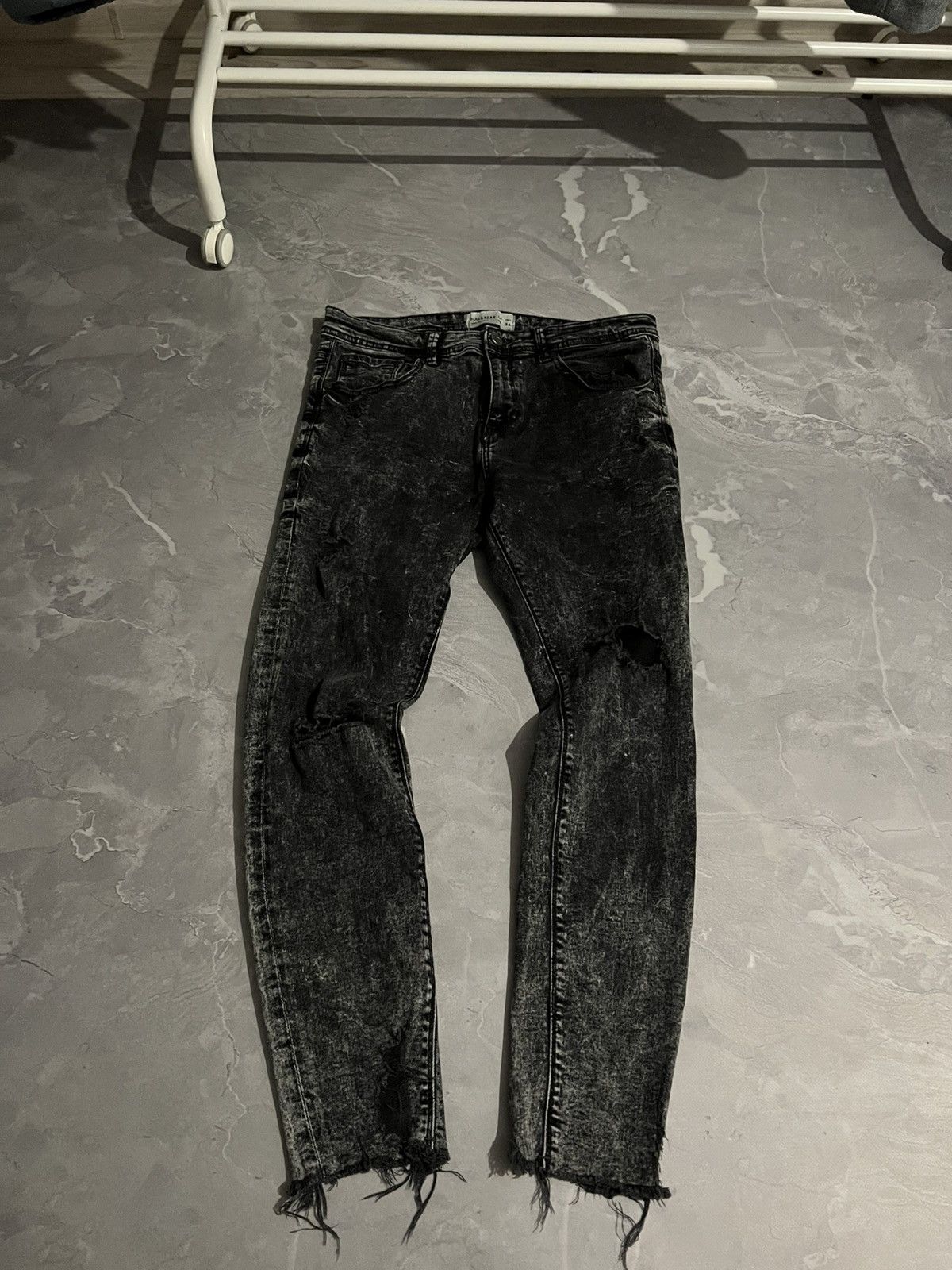 Japanese Brand Y2K Skinny Washed Faded Jeans / Tokyo Vibe Glamour / Grunge Size US 32 / EU 48 - 1 Thumbnail