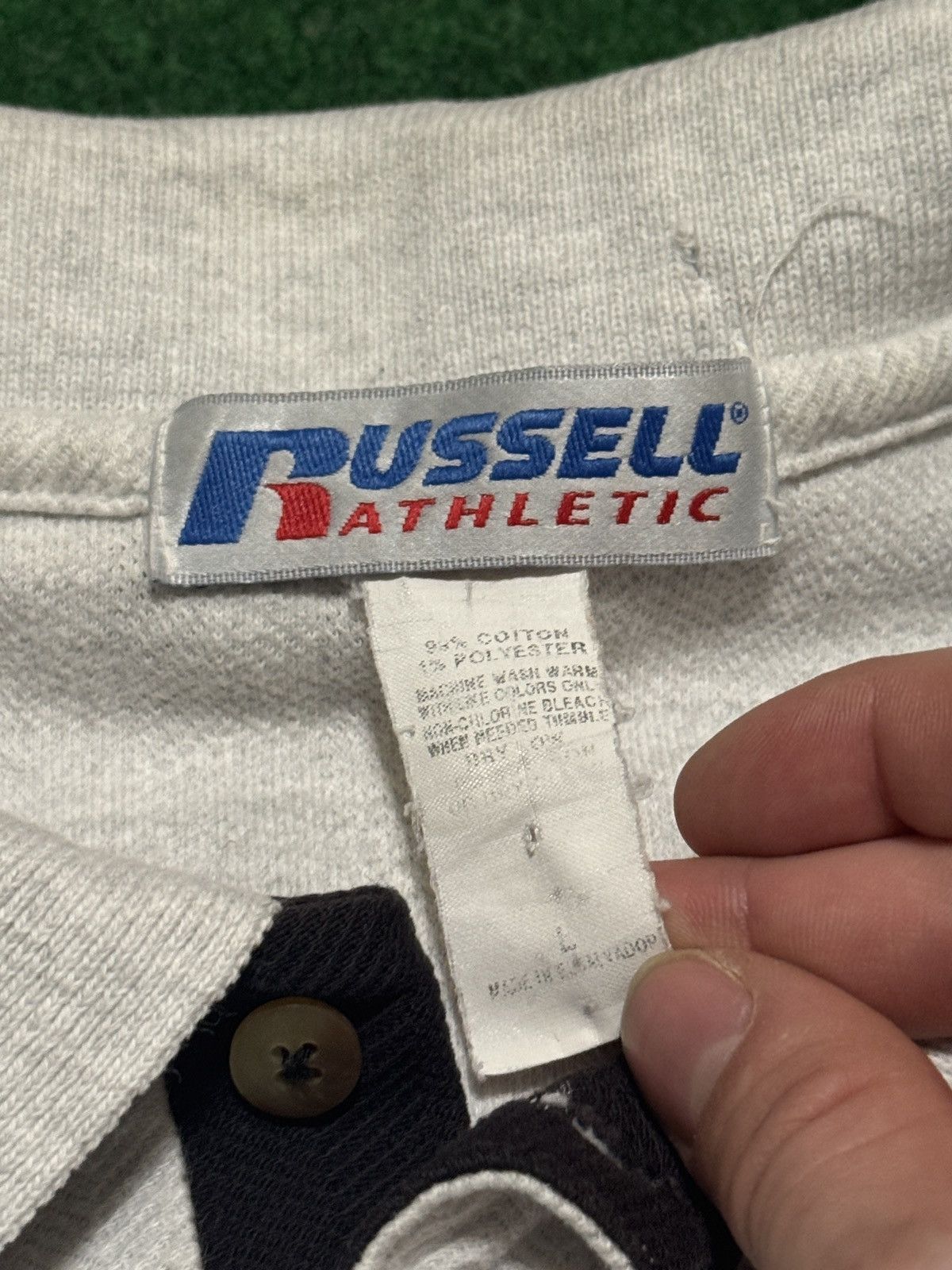 Russell Athletic Russell Athletic Cleveland Indians Vintage Polo Large Shirt Size US L / EU 52-54 / 3 - 3 Thumbnail