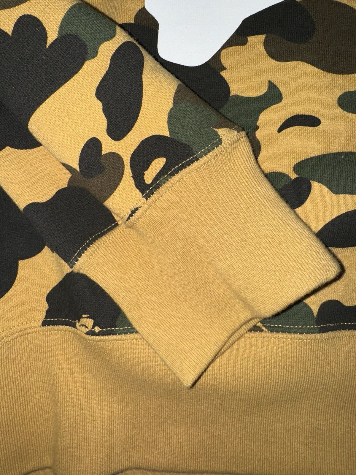 Bape × Mastermind Japan BAPE x MASTERMIND SHARK CREWNECK Size US M / EU 48-50 / 2 - 5 Thumbnail