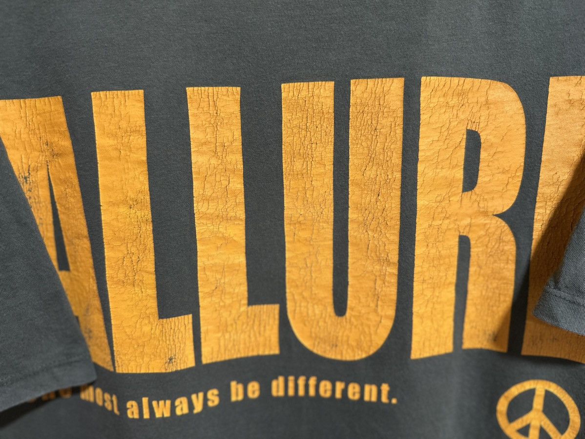Vintage Vintage Allure One Most Always Be Different Faded Tee Size US XXL / EU 58 / 5 - 2 Thumbnail