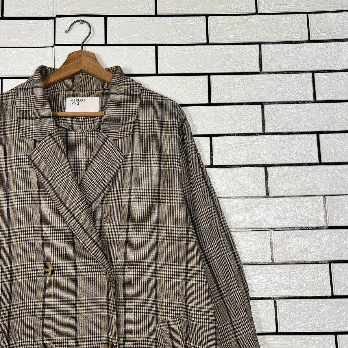 Japanese Brand MERLOT IKYU Checked Plaid Double Breast Long Coat #4150-C189 Size ONE SIZE - 4 Thumbnail
