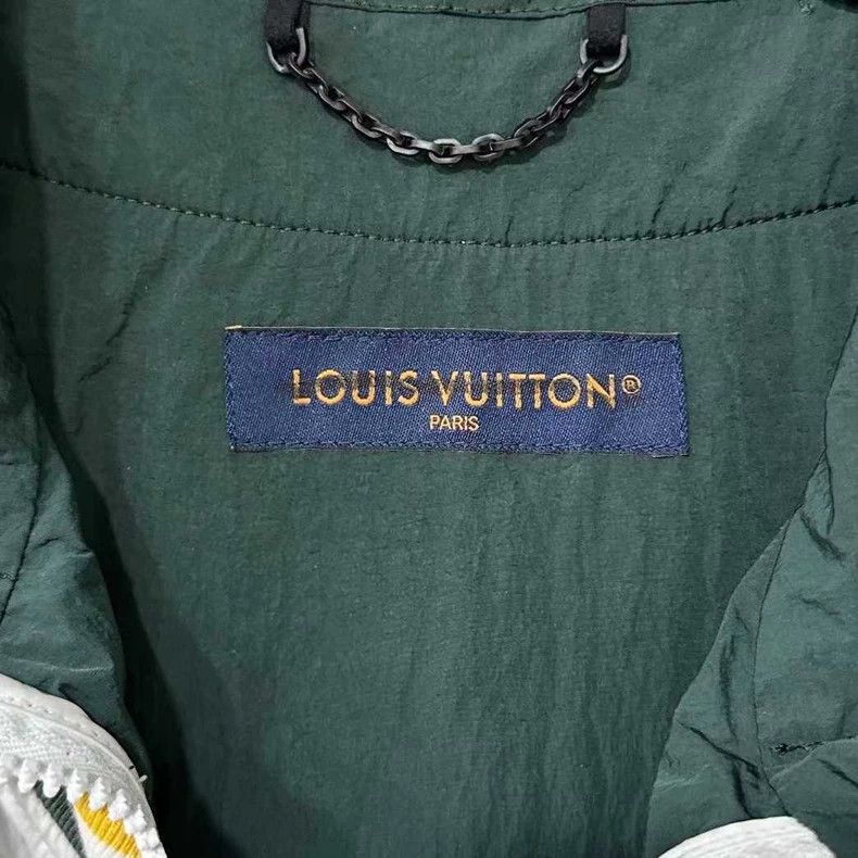 Louis Vuitton Louis Vuitton Patchwork logo blazer jacket Size US M / EU 48-50 / 2 - 7 Thumbnail