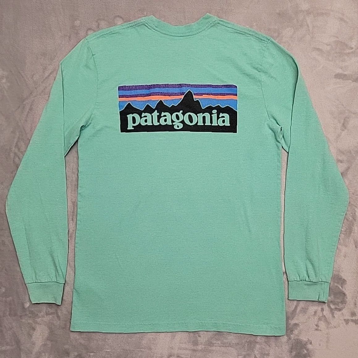 Patagonia VINTAGE Patagonia Shirt Men S Green Responsibili-tee Long Sleeve Recycled Fair Trade TEE Size US S / EU 44-46 / 1 - 6 Thumbnail