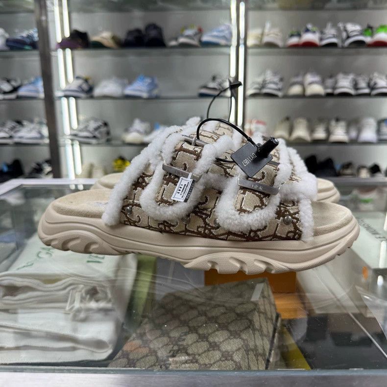 Dior DIOR Plush Logo ThickSoled Slippers-2506 Size US 10.5 / IT 40.5 - 2 Thumbnail