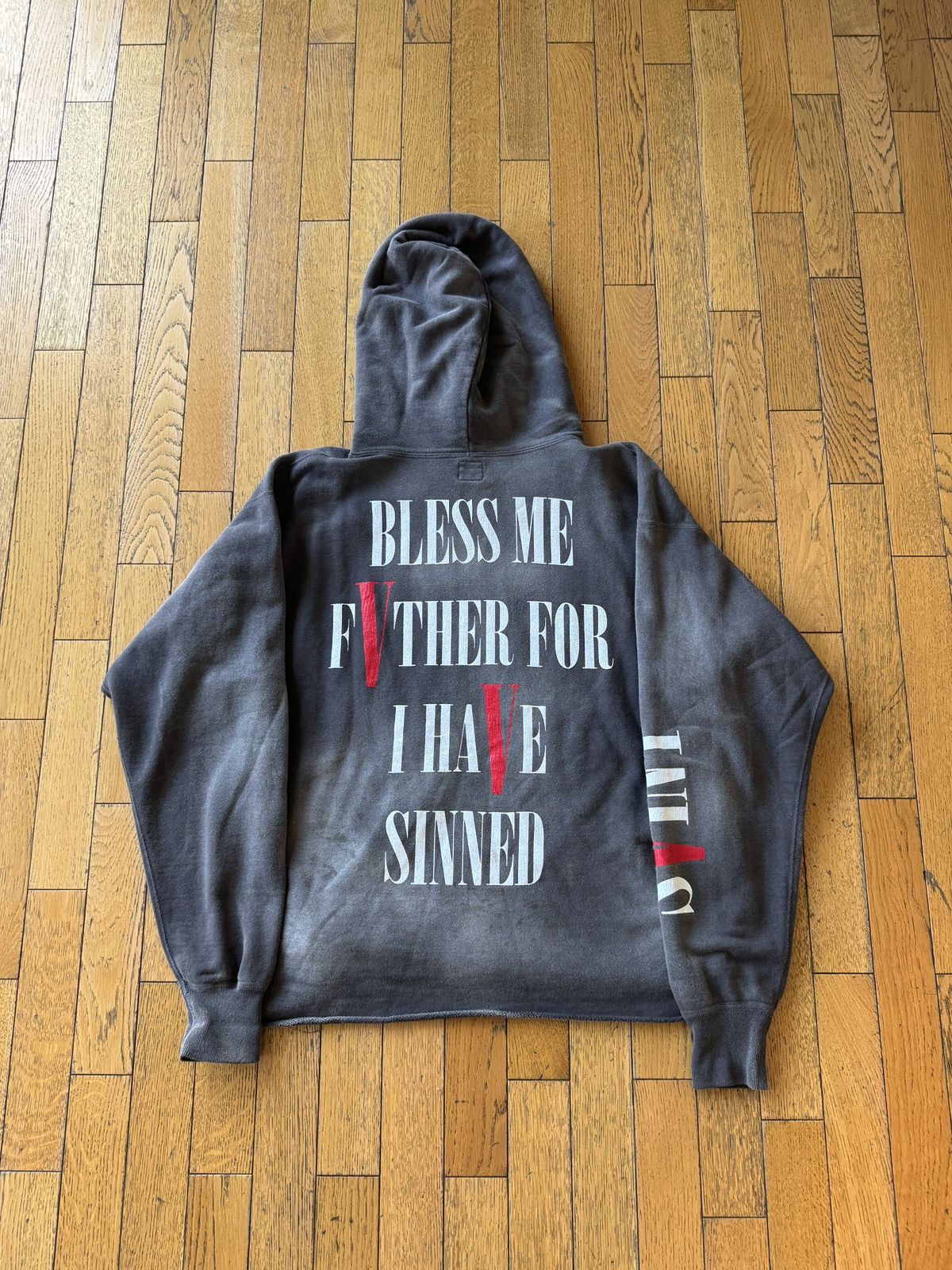 Japanese Brand *RARE* SAINT MXXXXXX MICHAEL VLONE JESUS HOODIE DISTRESSED Size US XL / EU 56 / 4 - 6 Thumbnail