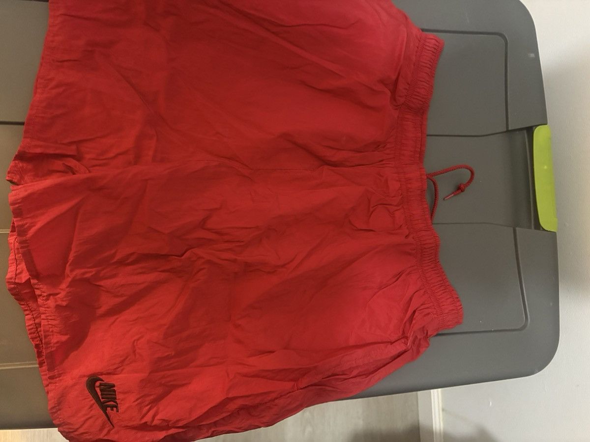 Nike Nike Vintage Nylon shorts Size US 32 / EU 48 - 2 Thumbnail