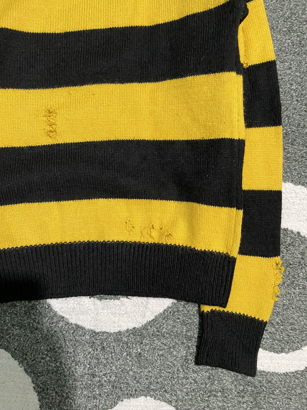 Japanese Brand SLYDE DISTRESSED STRIPED PUNK STYLE KNITWEAR Size US M / EU 48-50 / 2 - 14 Thumbnail