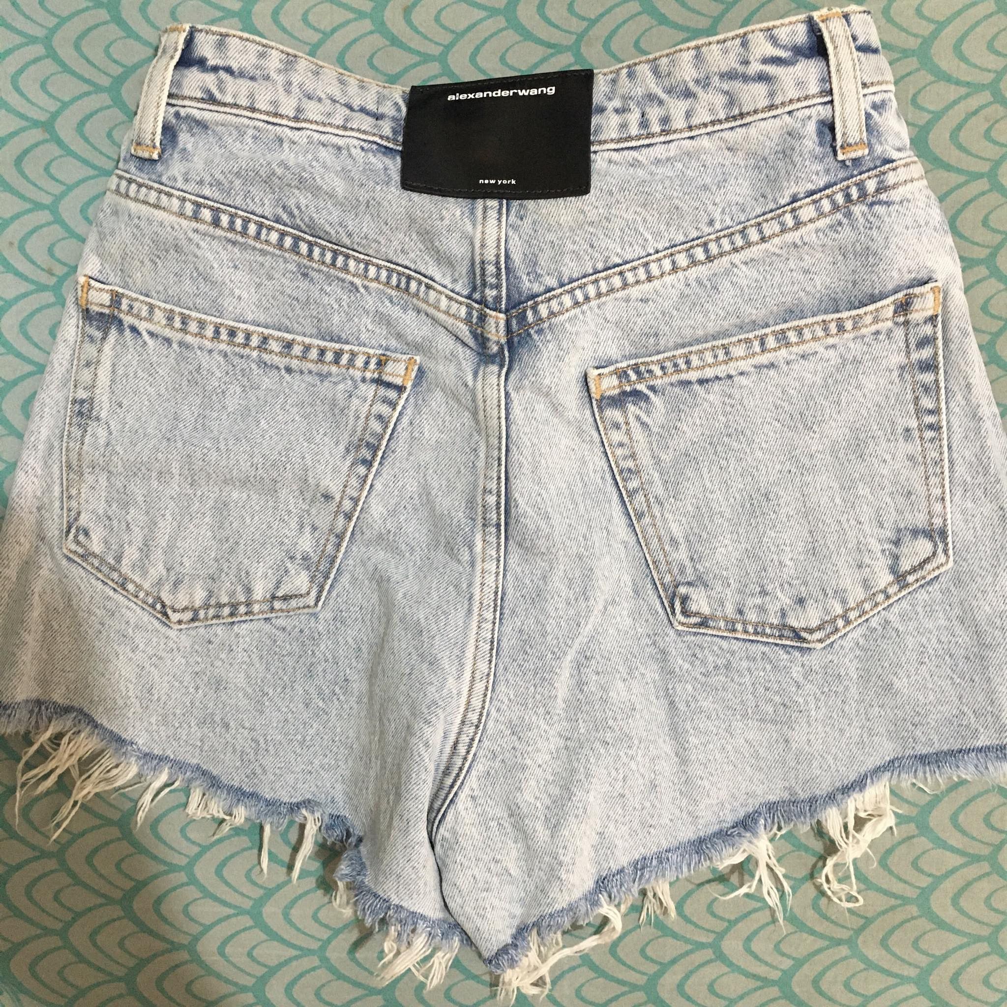 Alexander Wang ALEXANDERWANG BITE FLIP SHORT Size 26" / US 2 / IT 38 - 3 Thumbnail
