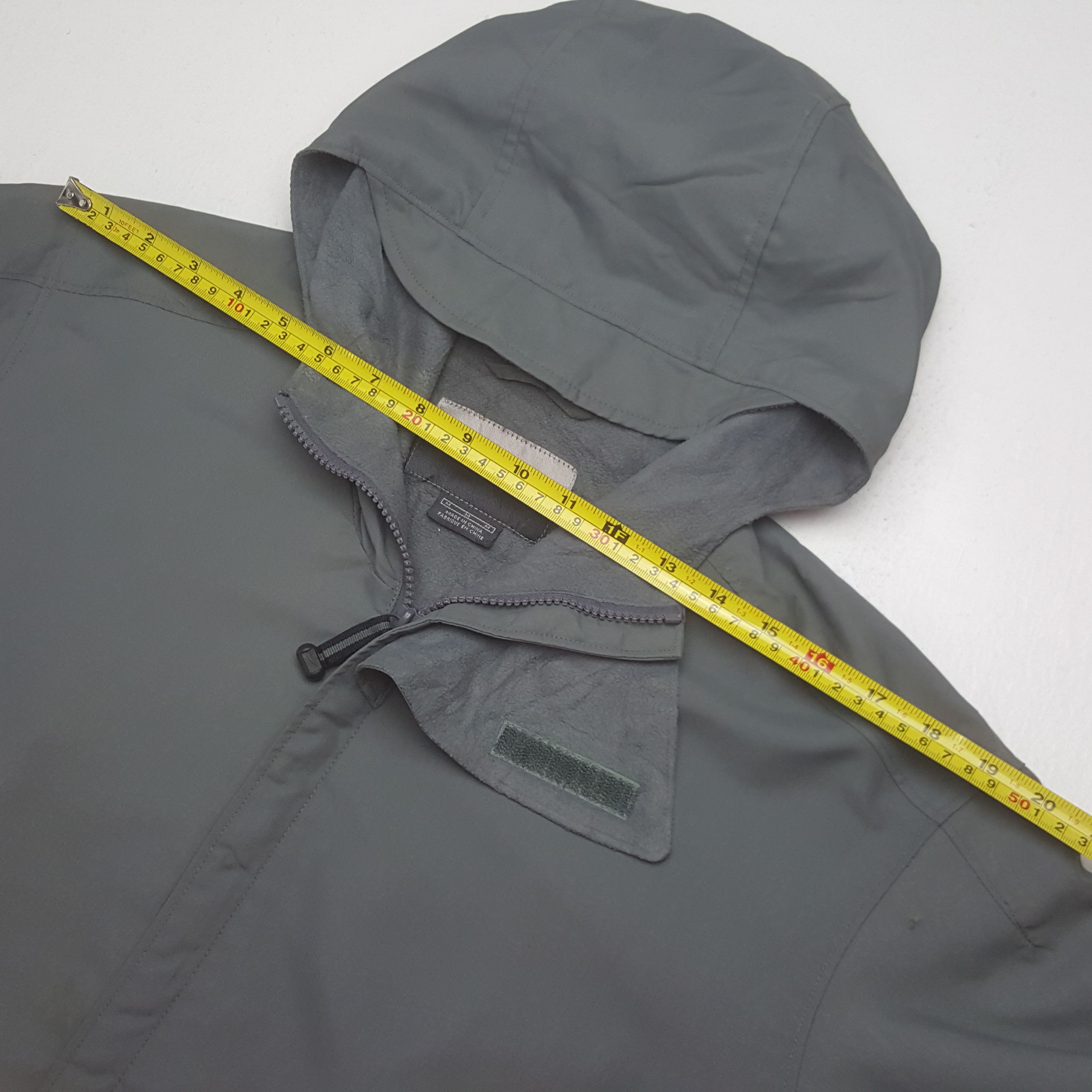 Nike Vintage Nike American Windbreaker Jacket C320N11 Size US L / EU 52-54 / 3 - 4 Thumbnail