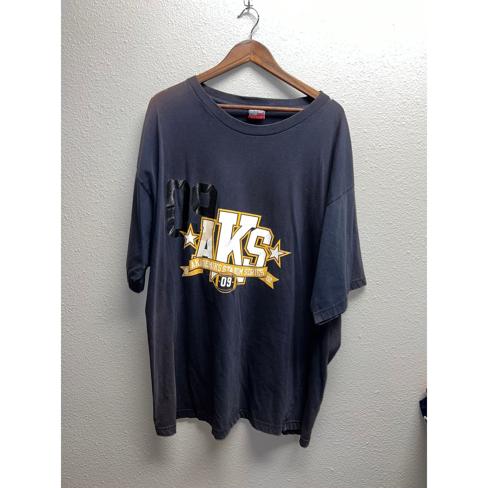 Akademiks Akademiks Stadium Series Shirt 09 AKS Black Tee Tee 2000s 2X Size US XXL / EU 58 / 5 - 1 Thumbnail