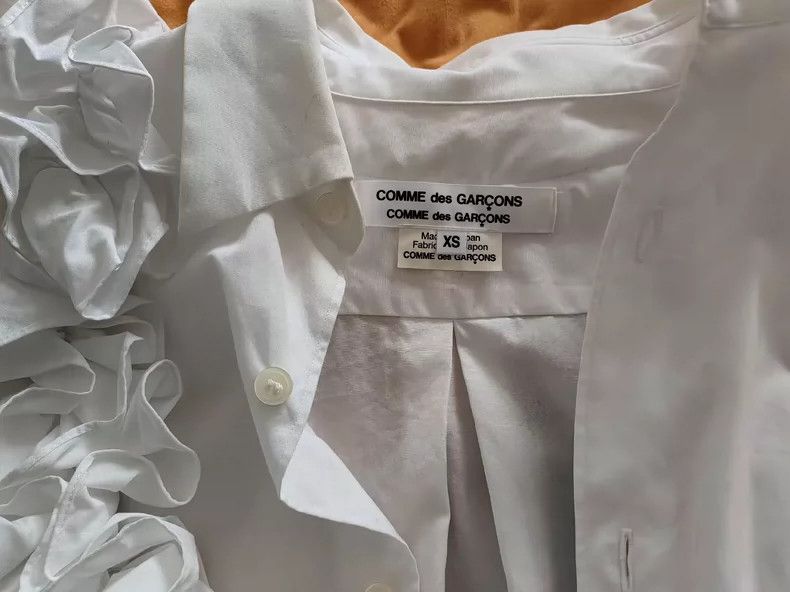 Comme des Garcons Comme Des Garcons White floral shirt 2503-Nextarrow Size XS / US 0-2 / IT 36-38 - 2 Thumbnail