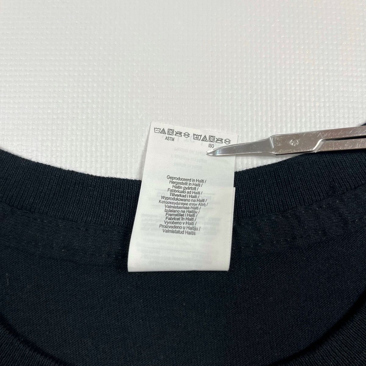 Rage Against The Machine 2014 Rage Against The Machine Tee T-Shirt Fist logo size XL Size US XL / EU 56 / 4 - 8 Thumbnail