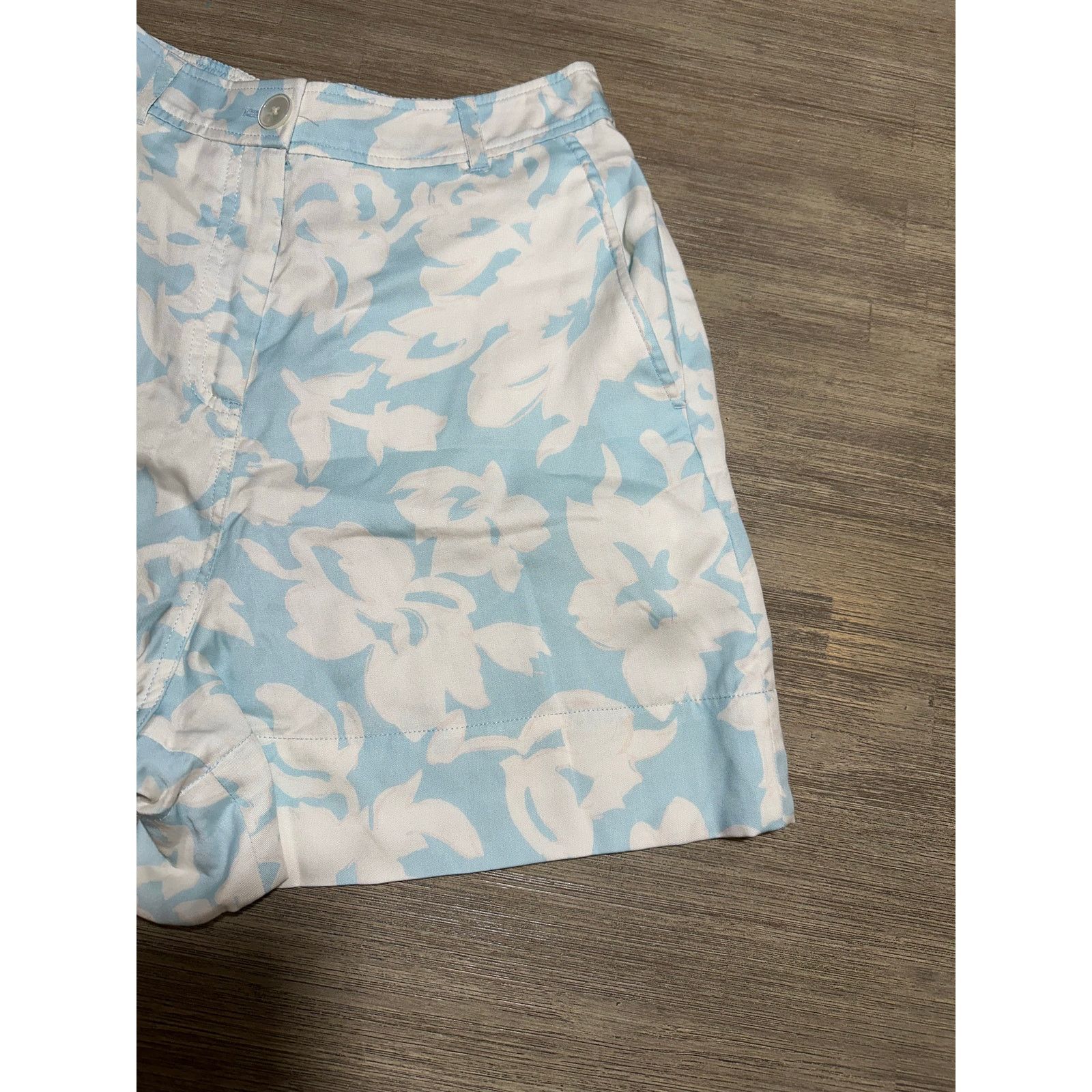 Derek Lam 10 Crosby Derek Lam Crosby Anora Dress Shorts floral Print size 2 Size 26" / US 2 / IT 38 - 4 Thumbnail