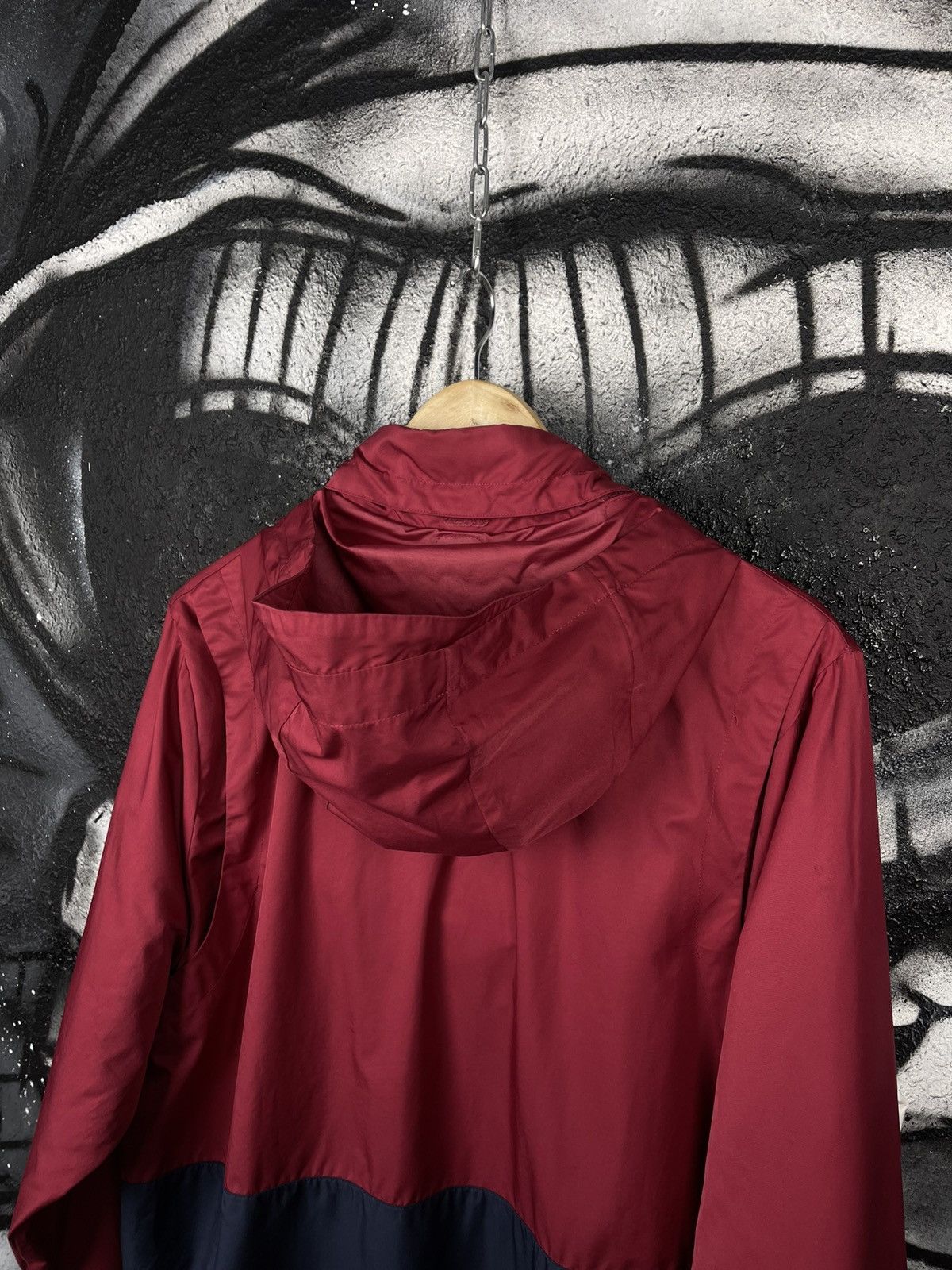 Nike SB Nike SB Windbreaker Hooded Skateboarding Jacket Men’s Size L Size US L / EU 52-54 / 3 - 4 Thumbnail
