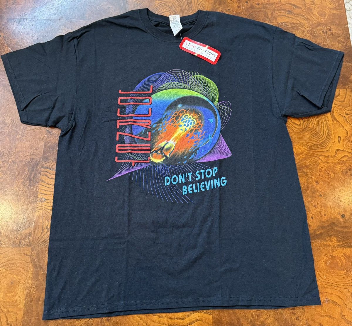 Band Tees × Gildan 2016 Journey Tshirt Don’t Stop Believing - Size XL - New DS Size US XL / EU 56 / 4 - 1 Thumbnail