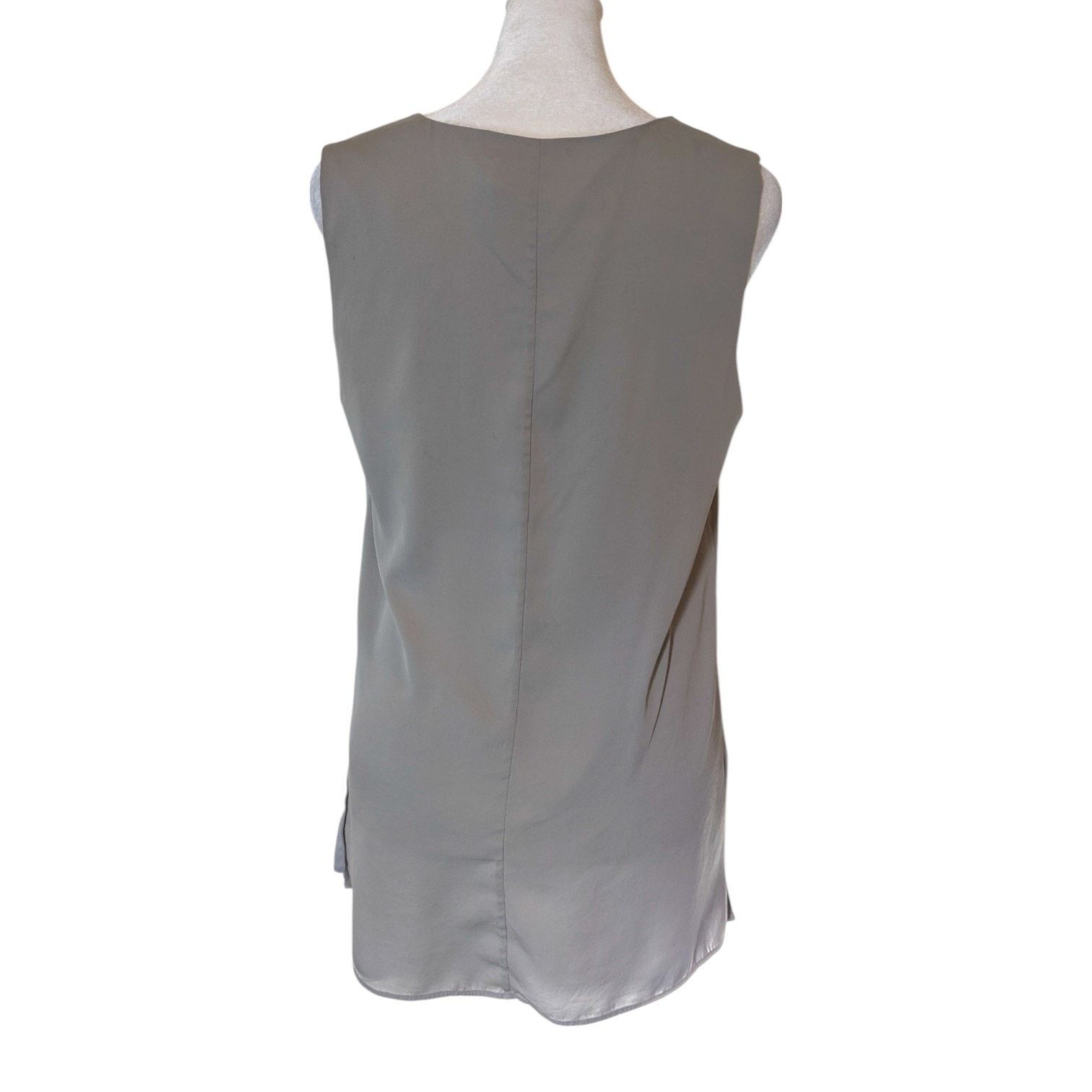 Theory THEORY Silver Grey V-Neck Sleeveless Silk Blouse Medium Size M / US 6-8 / IT 42-44 - 4 Thumbnail