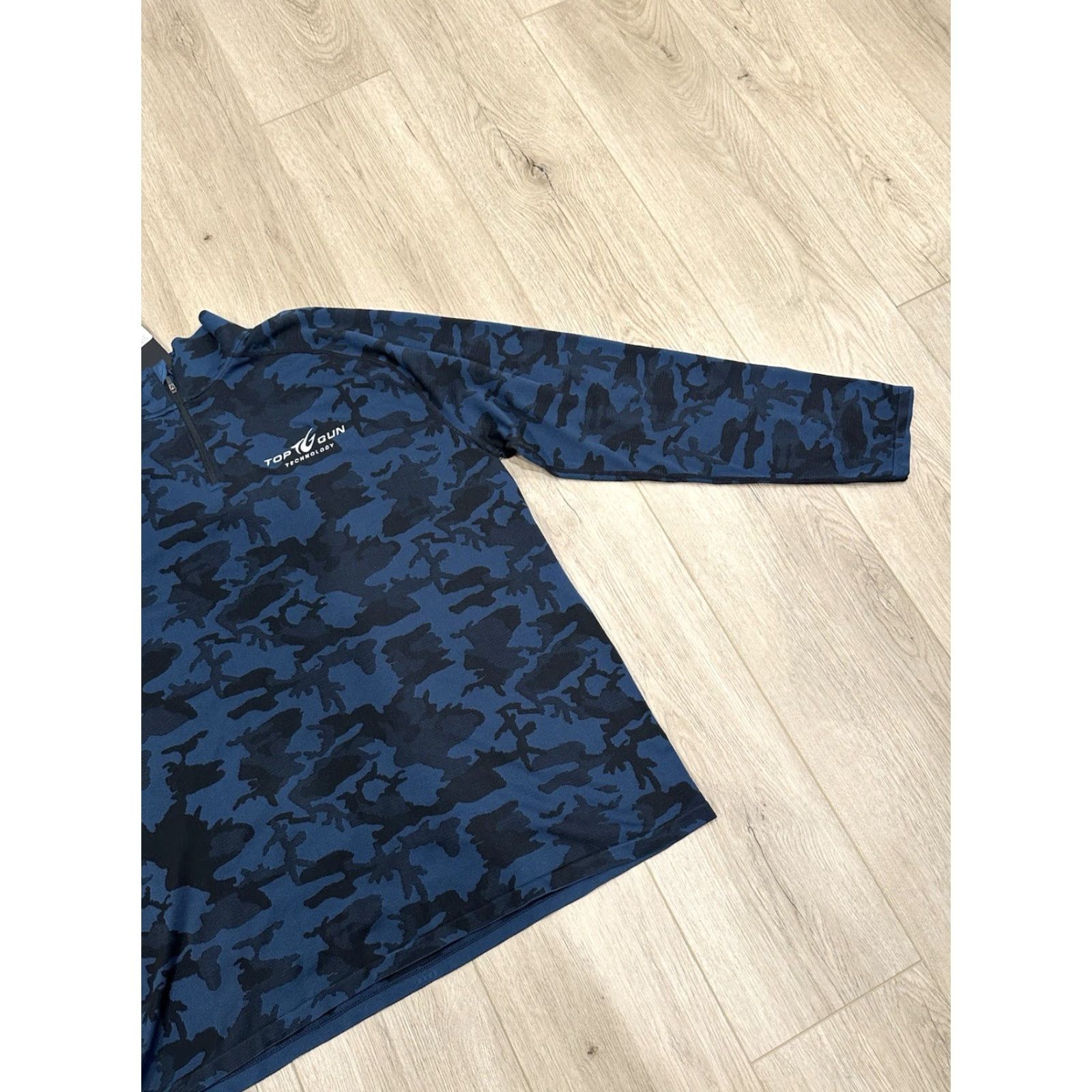 Vintage UNRL Golf Sweatshirt Mens XL Blue Camo 1/4 Zip Pullover Windbreaker Athletic Top Size US XL / EU 56 / 4 - 2 Thumbnail