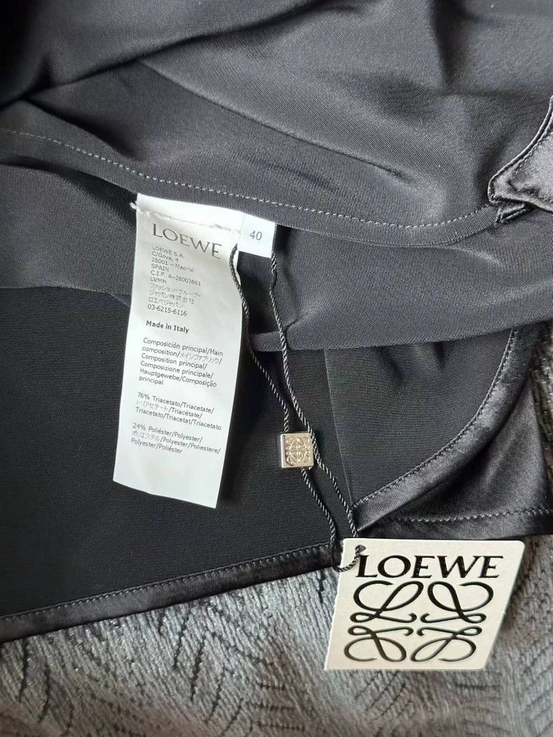 Loewe LOEWE Silk big logo shirt Size M / US 6-8 / IT 42-44 - 4 Thumbnail