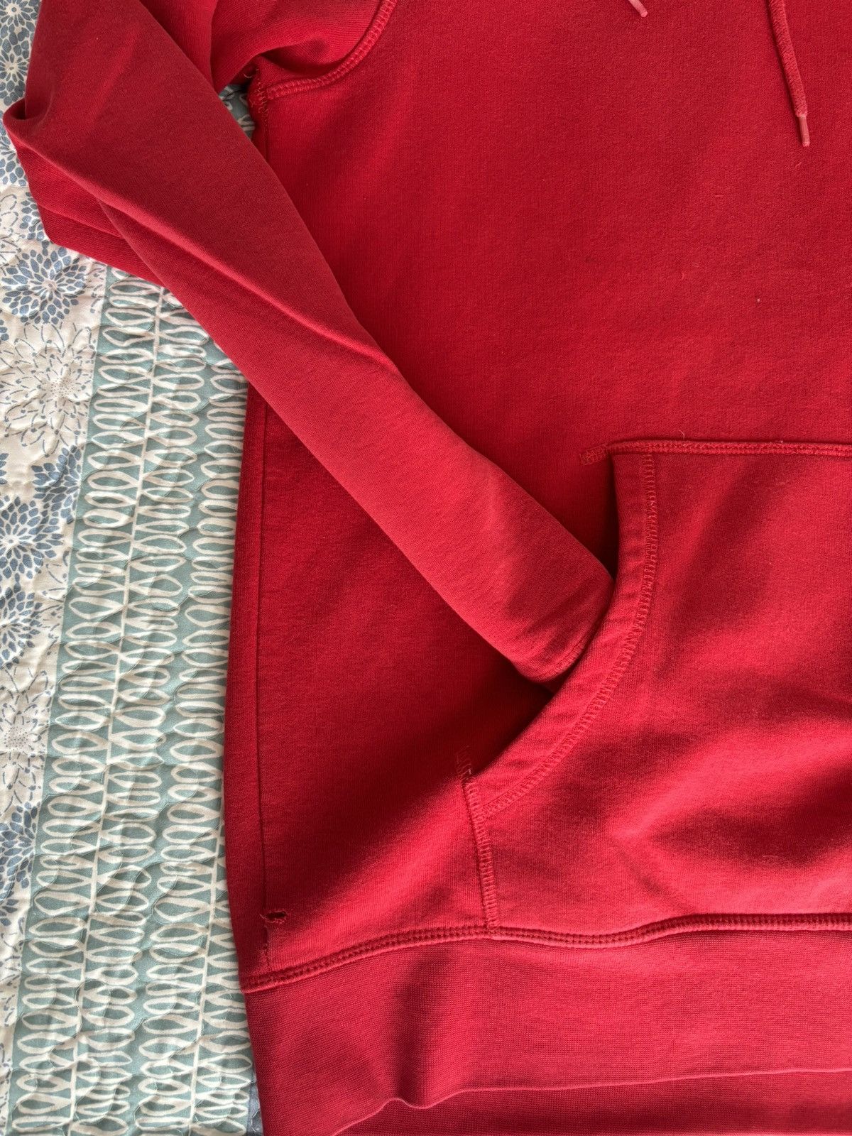 H&M H&M Red Hoodie Size US M / EU 48-50 / 2 - 8 Thumbnail