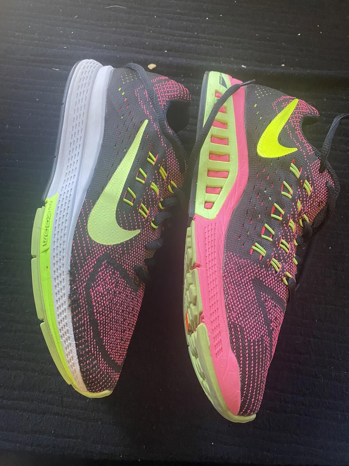 Nike Nike Air Zoom Structure 8 Pink Power Ghost Green Black Volt Size US 8 / IT 38 - 8 Thumbnail