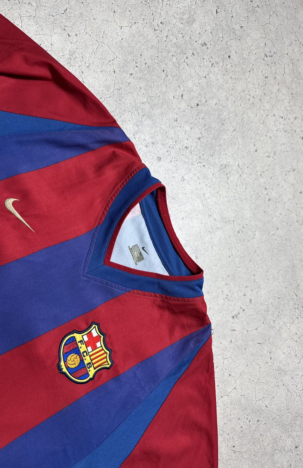 Nike Nike FC Barcelona #10 Ronaldinho 2002 Soccer Jersey Vintage Size US L / EU 52-54 / 3 - 6 Thumbnail