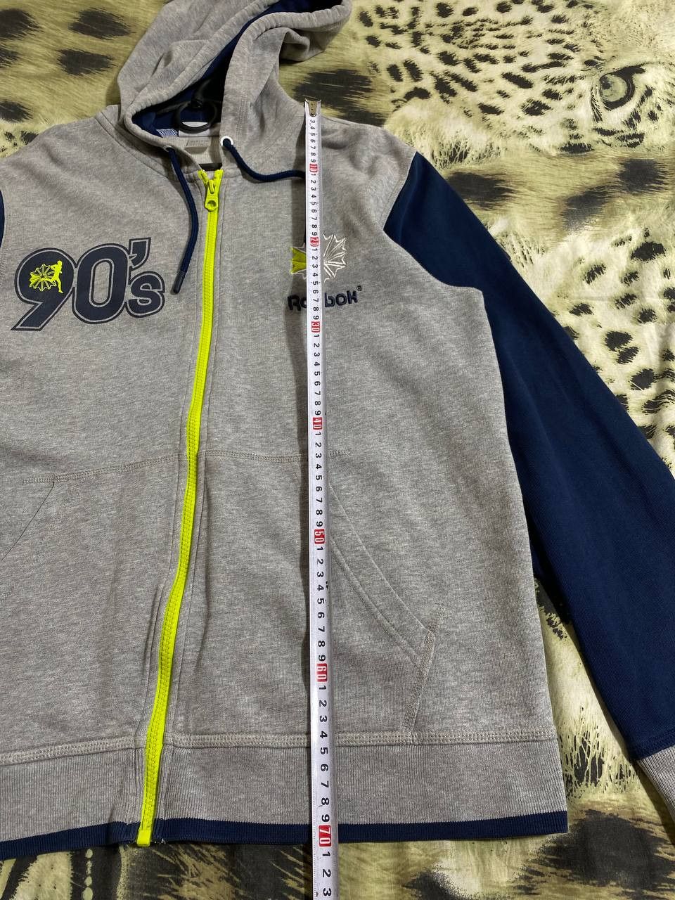 Reebok × Vintage Rare Vintage Reebok Big Logo Essentials Sweatshirt Size US L / EU 52-54 / 3 - 12 Thumbnail