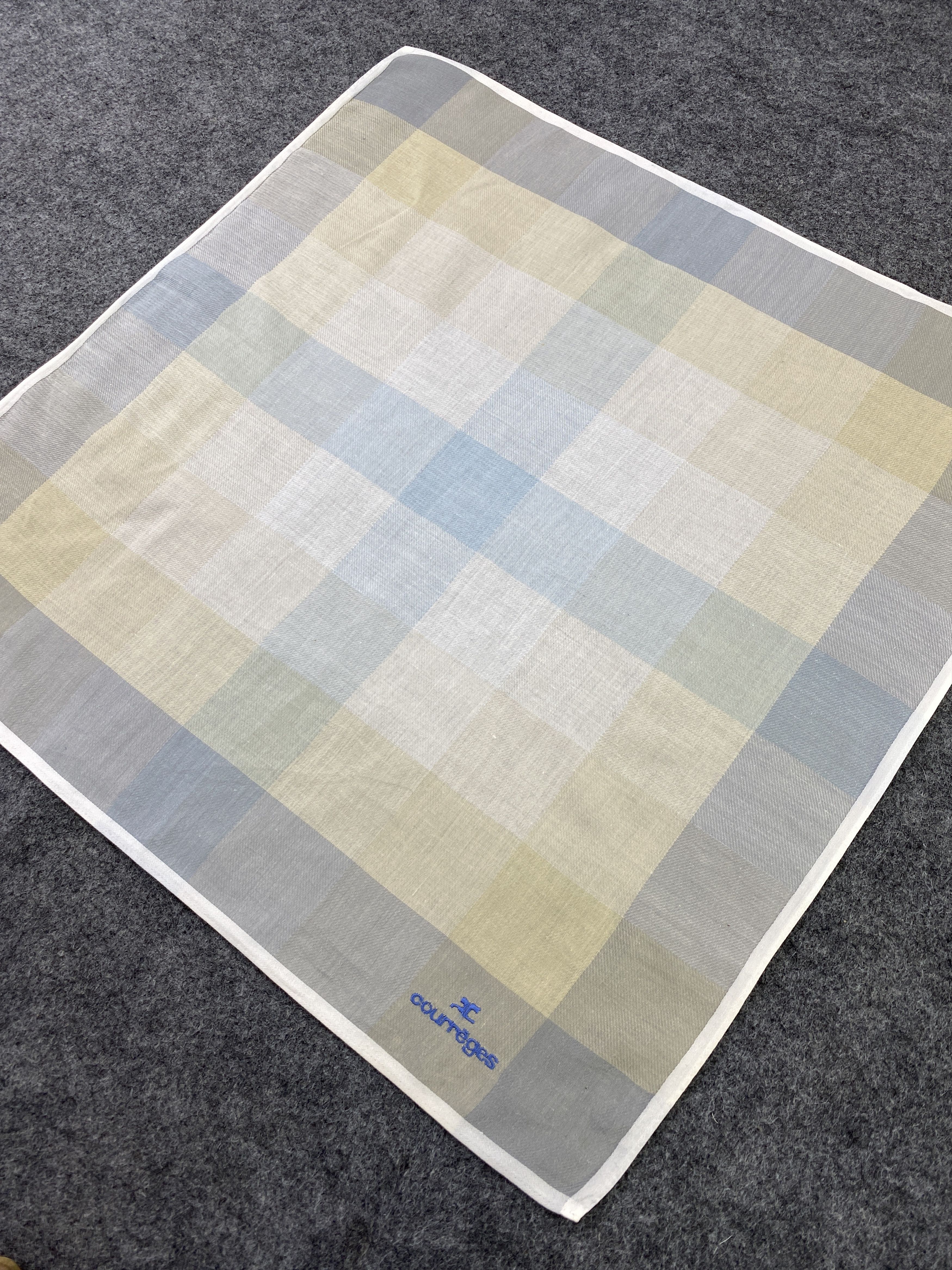 Courreges Courreges Handkerchief Neckerchief Bandana-B129 Size ONE SIZE - 4 Thumbnail