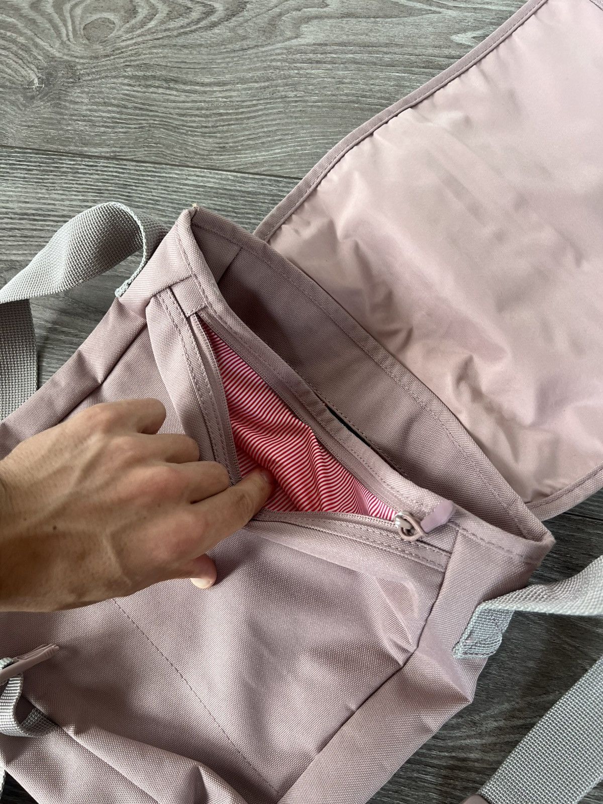 Other Hersel Co. Avant Garde Regular Urban Y2K Wear Sling Bag Size ONE SIZE - 9 Thumbnail