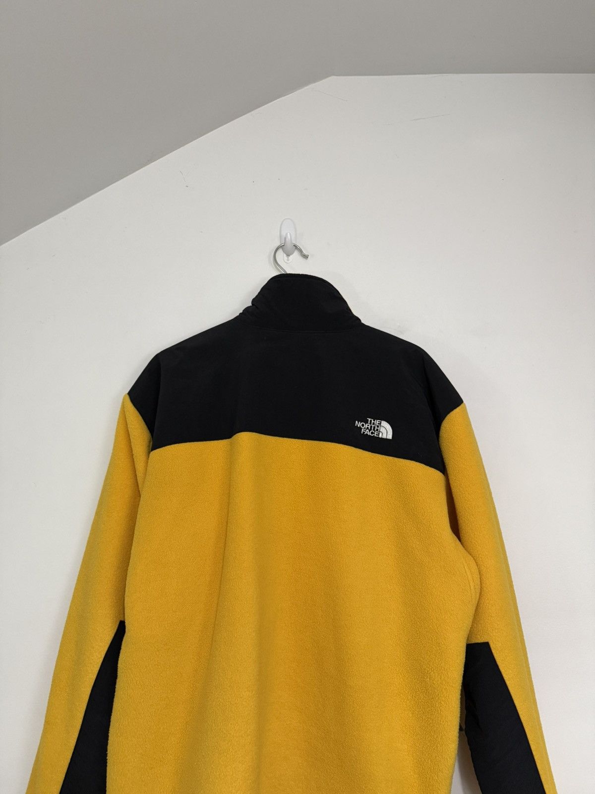 The North Face RARE Vintage The North Face Denali Fleece Summit Yellow L Size US L / EU 52-54 / 3 - 9 Thumbnail